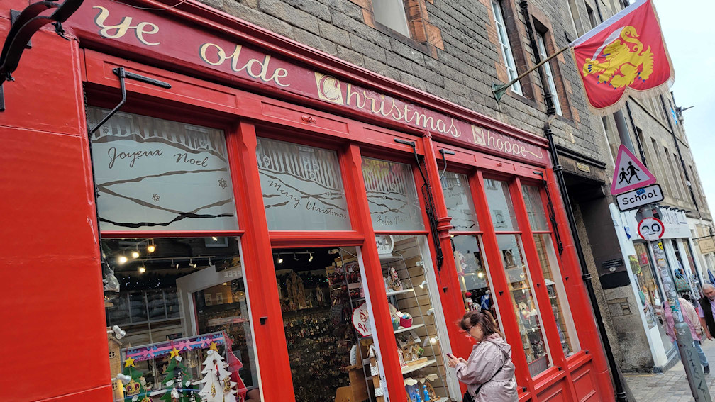 Ye Olde Christmas Shoppe